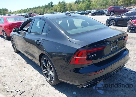 2019 Volvo S60 Hybrid T8 R-Design from USA, damaged, VIN 7JRBR0FM2KG018066